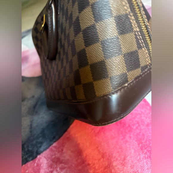 Louis Vuitton Damier Alma - Picture 7 of 16